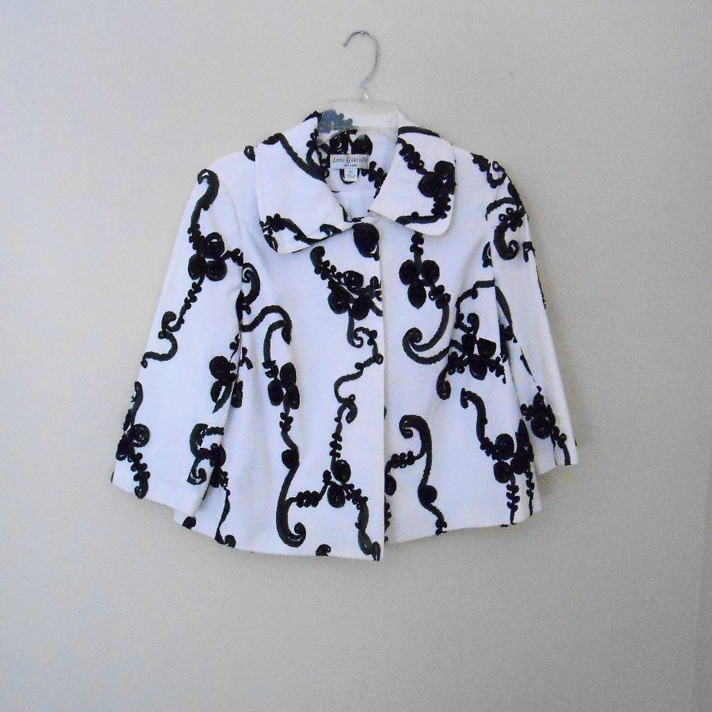Lena Gabrielle of NY jacket size 12 white background with black detailing.